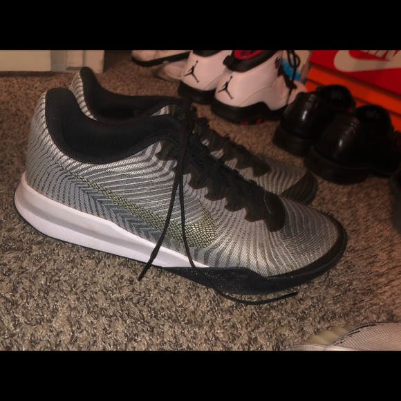 Kobe shoes main image 6